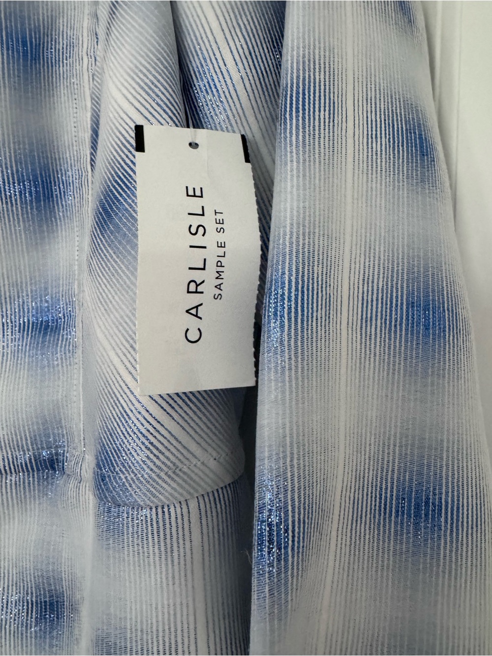 Brand new blue and white trench coat with pearl buttons. New with tags - Picture 8 of 8